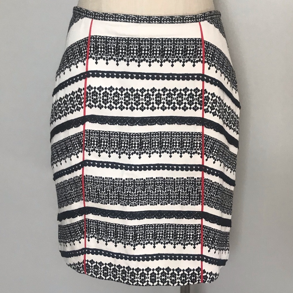 Tabitha cream and black skirt size 8